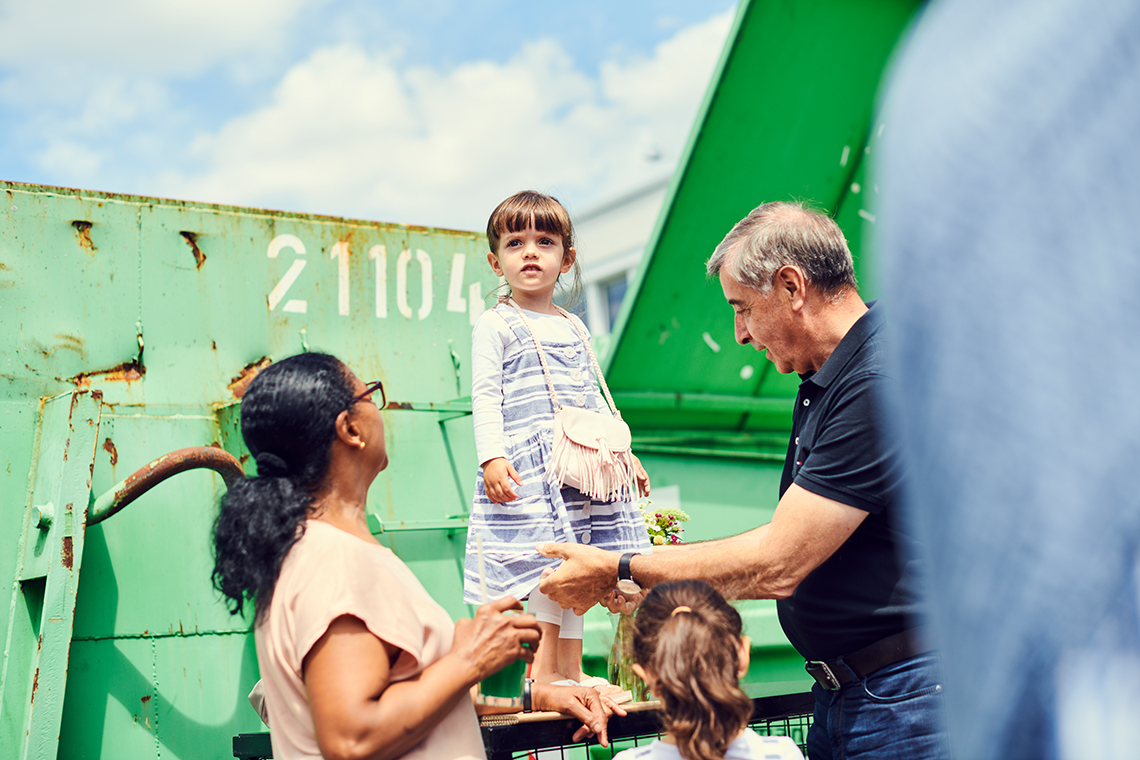 Bei dem Fest eines Familienunternehmens darf auch die jüngste Generation nicht fehlen.