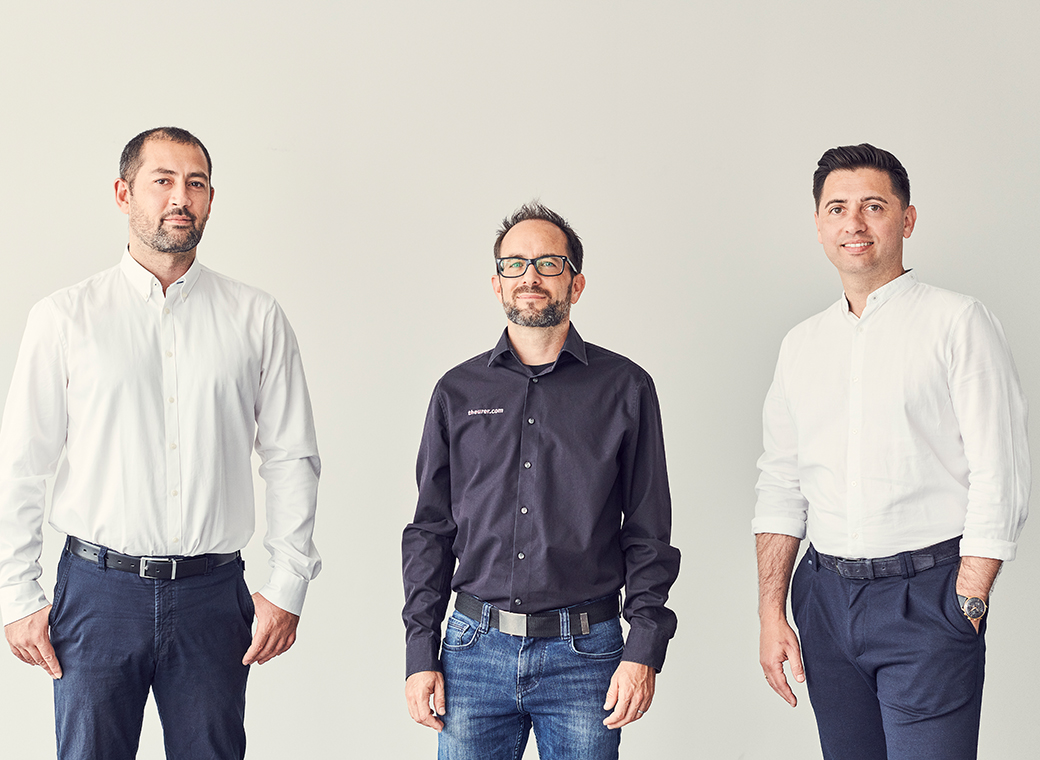 Slavik Babenko (links) ist zuständig für die Digitale Transformation bei robos-labels.