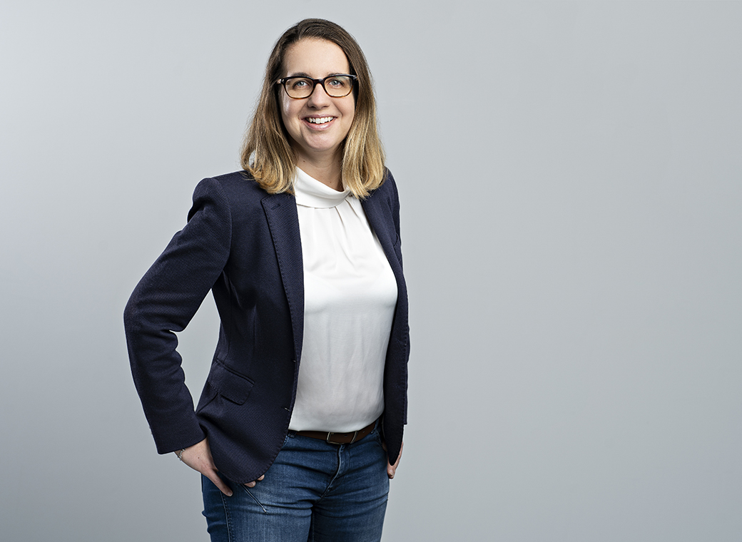 Viktoria Hüging is a supply chain manager at robos-labels for 2.5 years now.