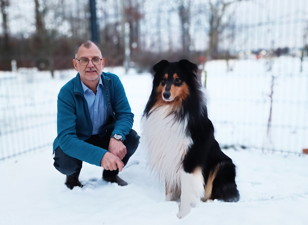 Raimund Schulz mit seinem Collie Frodo, dem er nun mehr Zeit widmen kann.
