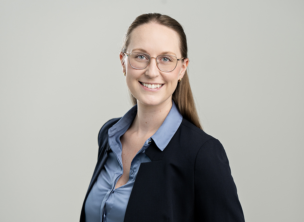Julia Wulf, Human Resources