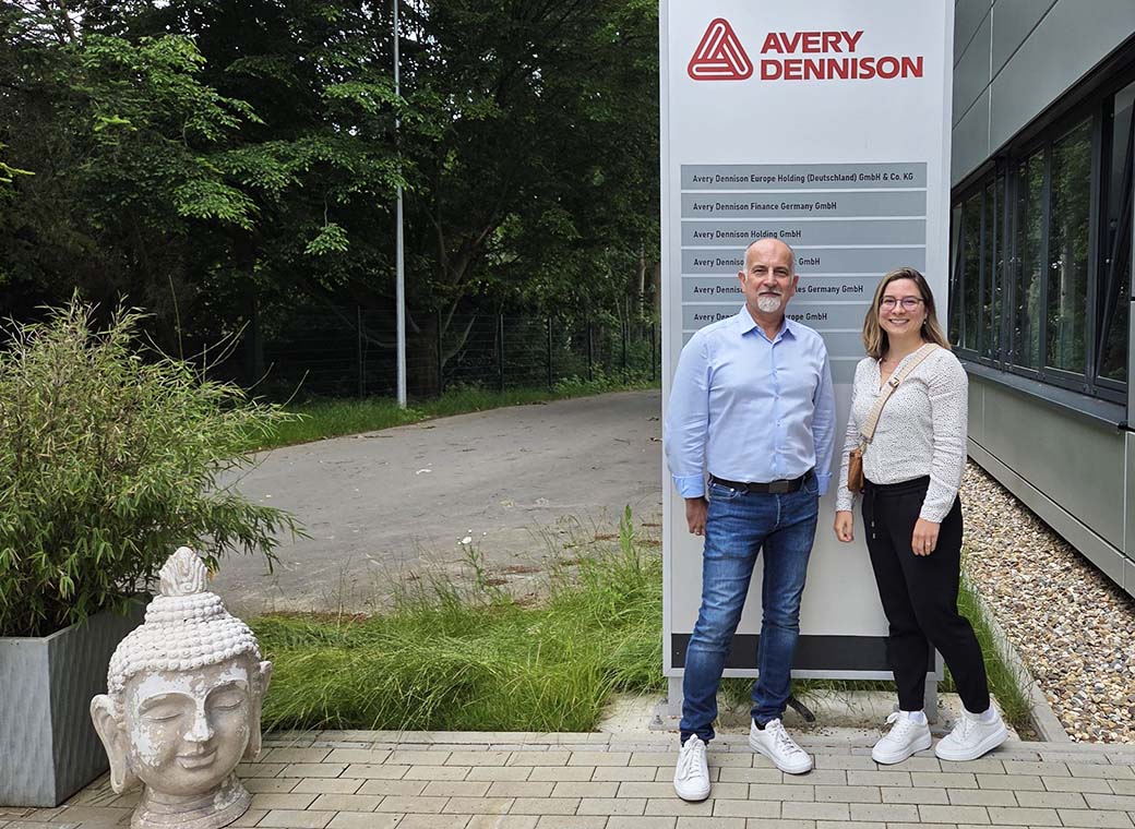 Christos Emmanuil (Quality Management) and Anja Rubin (Purchasing) at Avery Dennison in Schwelm